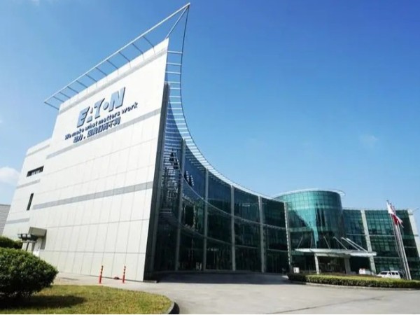 开云手机入口为伊顿电气(苏州)有限公司提供PVC快速卷帘门